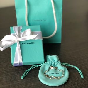 Tiffany & Co infinity Bracelet